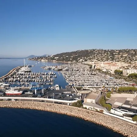 Azur Elegance, Piscine & Plages Appartement *