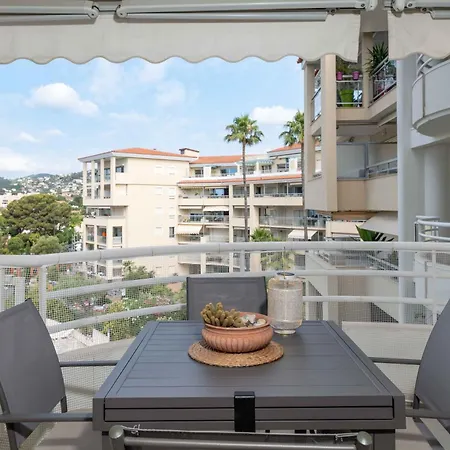 Appartement Azur Elegance, Piscine & Plages Antibes