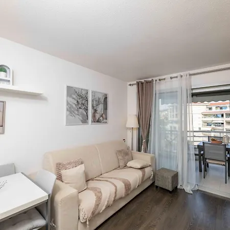 Azur Elegance, Piscine & Plages Appartement *